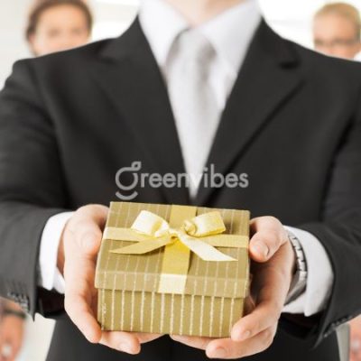 Gợi ý 11 món quà tặng nhân viên ý nghĩa nhất không nên bỏ qua