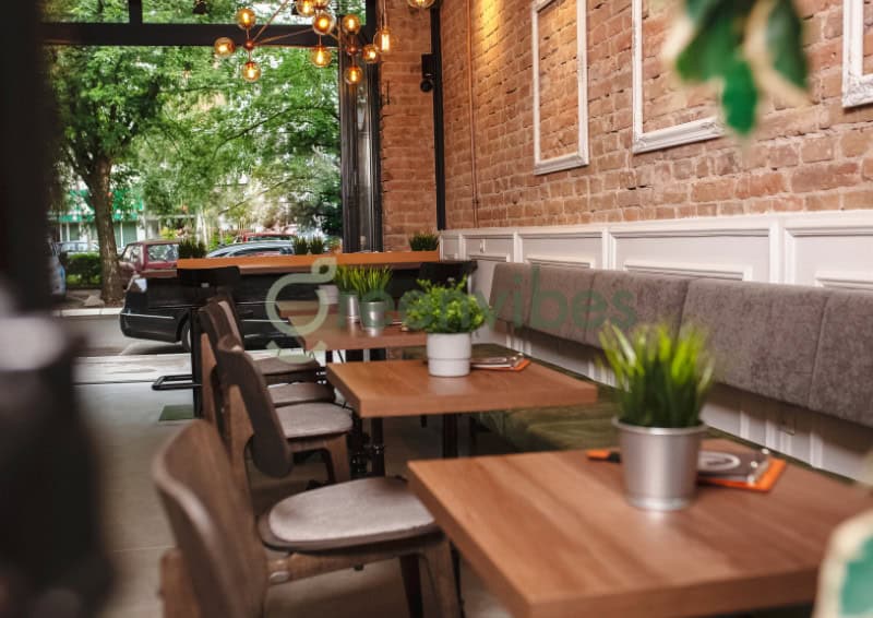Vì Sao Quán Café Ở Quận 2 Ưu Tiên Cây Xanh Trang Trí?